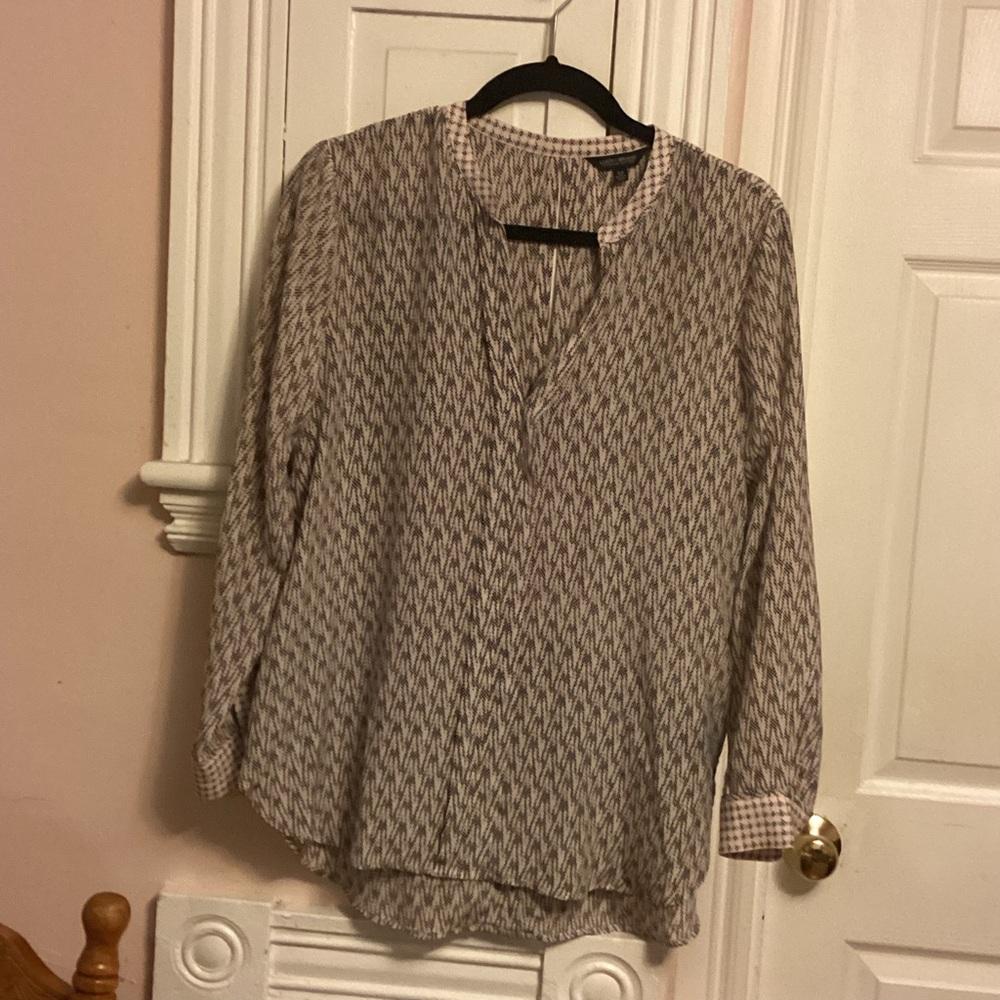 Lucky Brand Black and beige Cuffed Sleeve Blouse